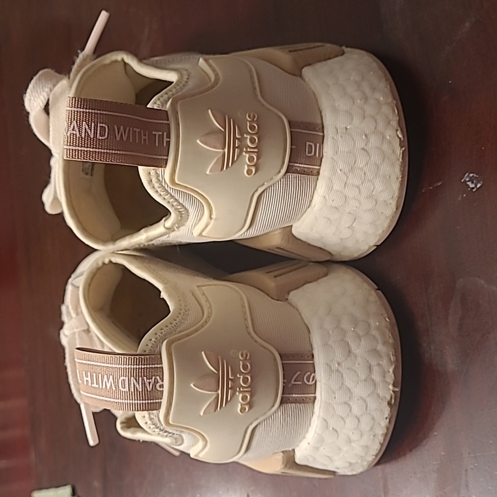 Adidas Wmns NMD_R1 Chalk White. Size 6.5 Womens - Picture 5 of 8